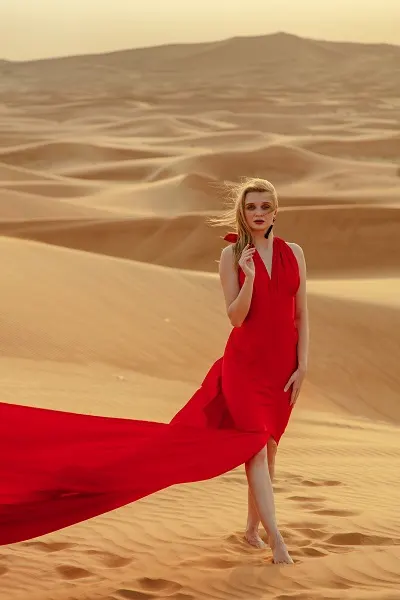 Flying-Dress-Desert-Safari-Dubai