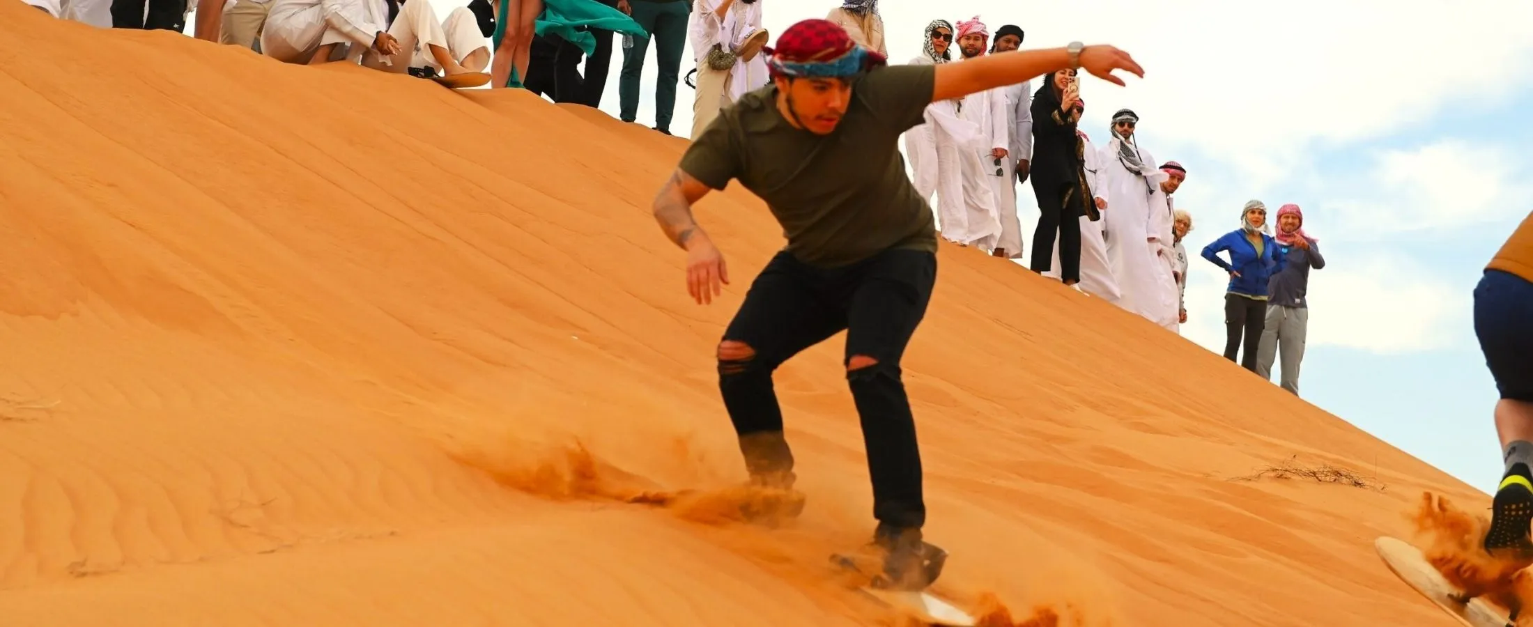 Sand-boarding-in-dubai-desert